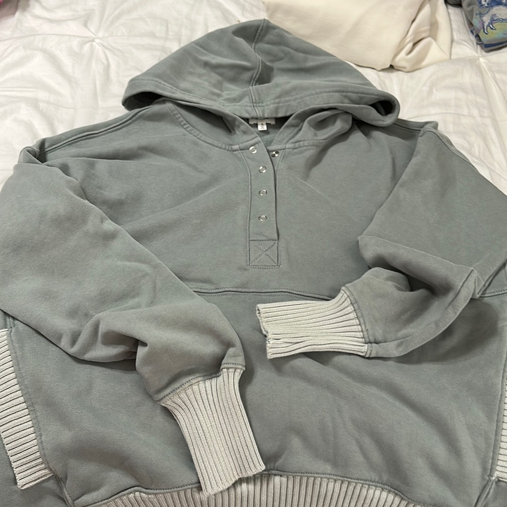 Women’s sweater